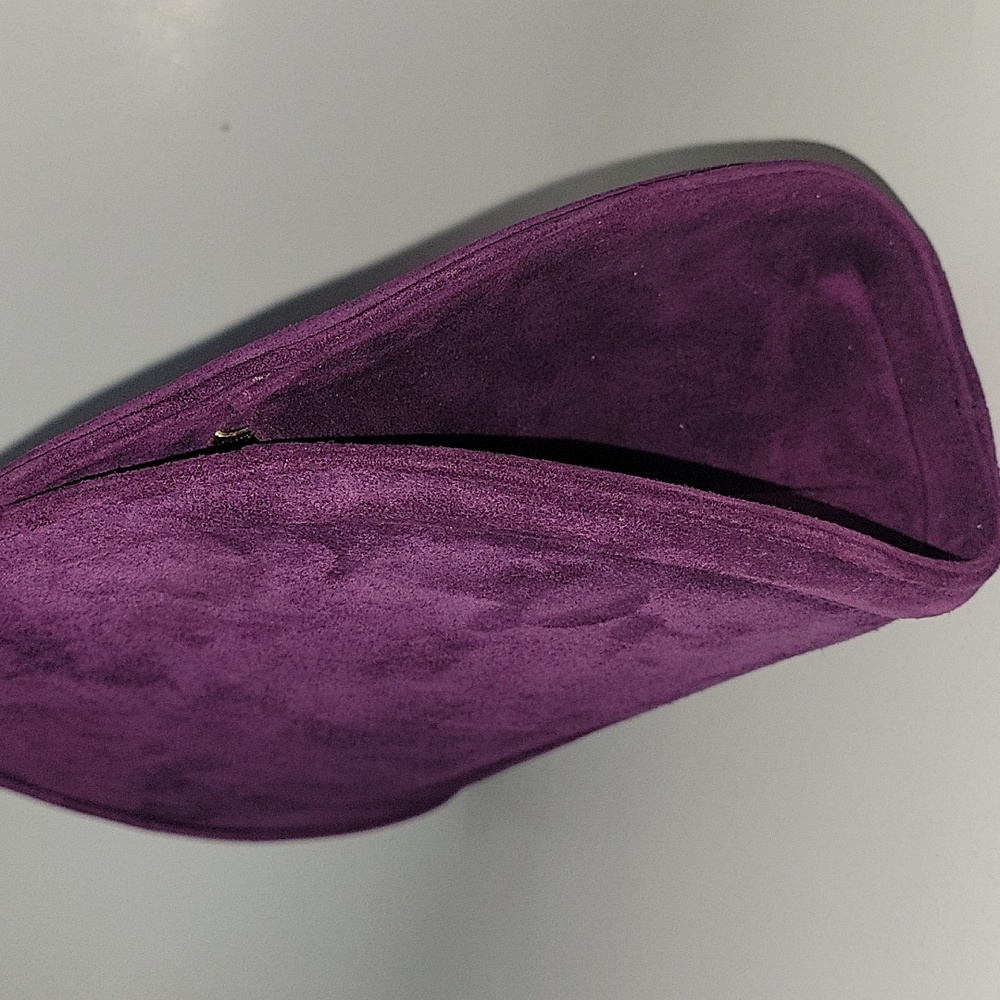 Salvatore Ferragamo Purple Suede Crossbody/Clutch-Pristine Condition - Picture 3 of 9